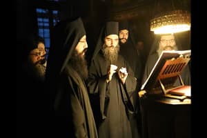 Μουσικά Κείμενα [Κυριακή ΙΖ΄ (Α΄ Λουκά)] Χερουβικόν, μέλος Θεοφάνους Βατοπαιδινού, Ήχος πλ. Δ΄– Άξιον εστίν, μέλος Χ. Παπανικολάου, Ήχος πλ. Δ΄