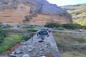 Στα βήματα της πίστης, της ιστορίας και της φύσης : Εκατοντάδες πεζοπόροι στην «6η Ανάδειξη Ιστορικού Πεζοπορικού Μονοπατιού Παλαιών Πατρών Γερμανού»