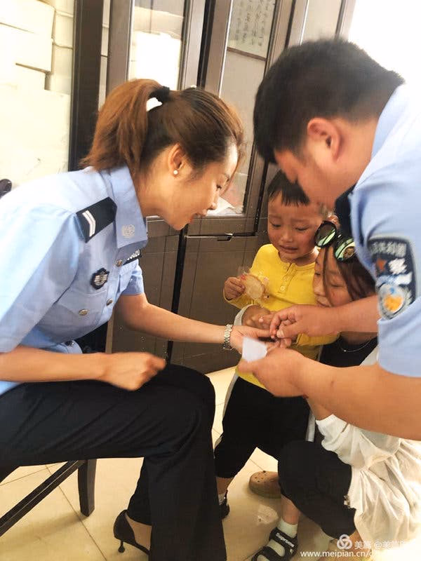 China Is Collecting DNA From Tens of Millions of Men and Boys, Using U.S. Equipment - The New York Times
